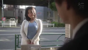 Chồng yêu yếu không làm lên đỉnh, vợ yêu lên mạng tìm trai trẻ xoạc khỏe